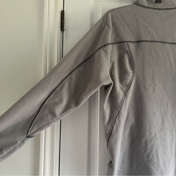 Blue Jays Fleece 1/4 Zip Sweater, men’s size M, stitched logo - Picture 10 of 10